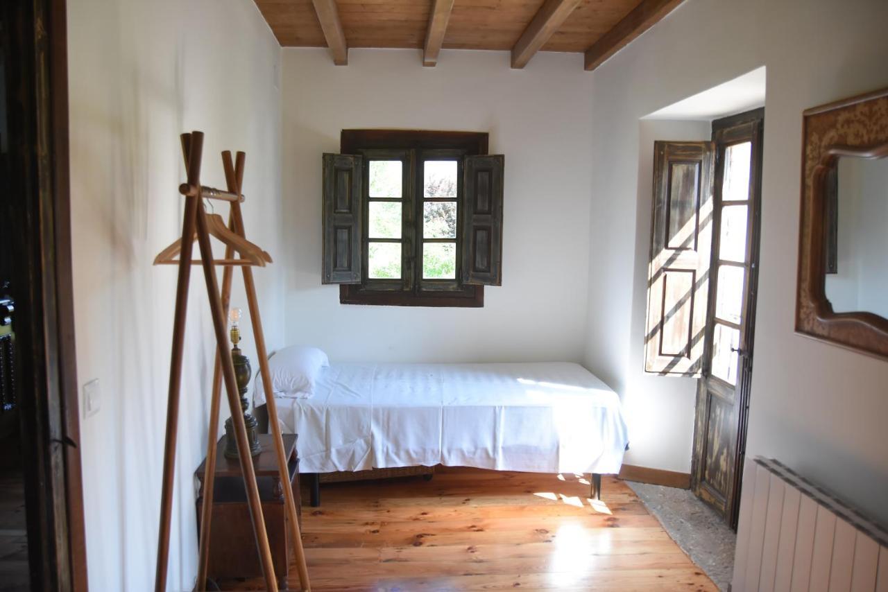 Espectacular Casa Rural En Castaneda Socobio Exterior photo